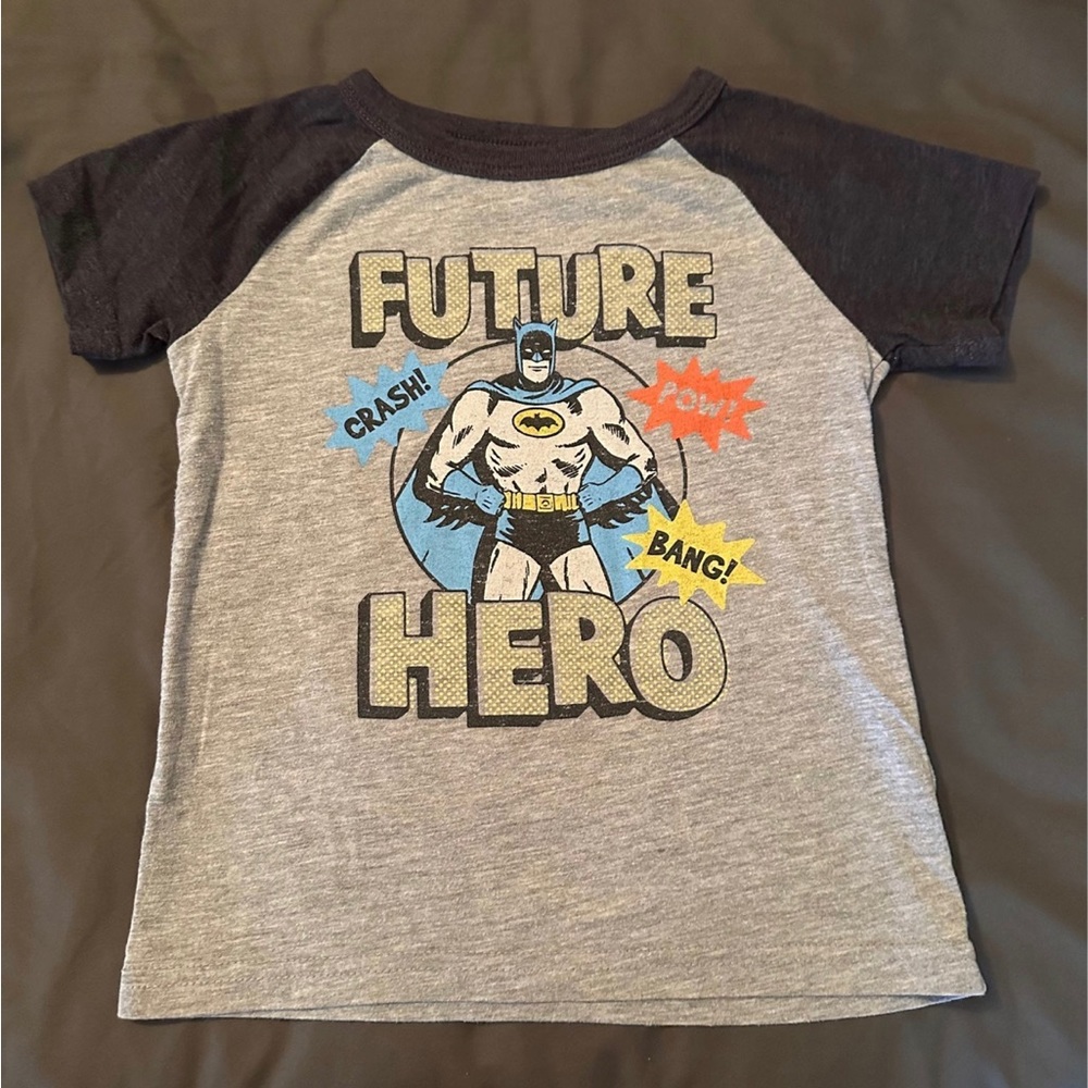 Kids Batman boys size 4t t-shirt-short sleeved